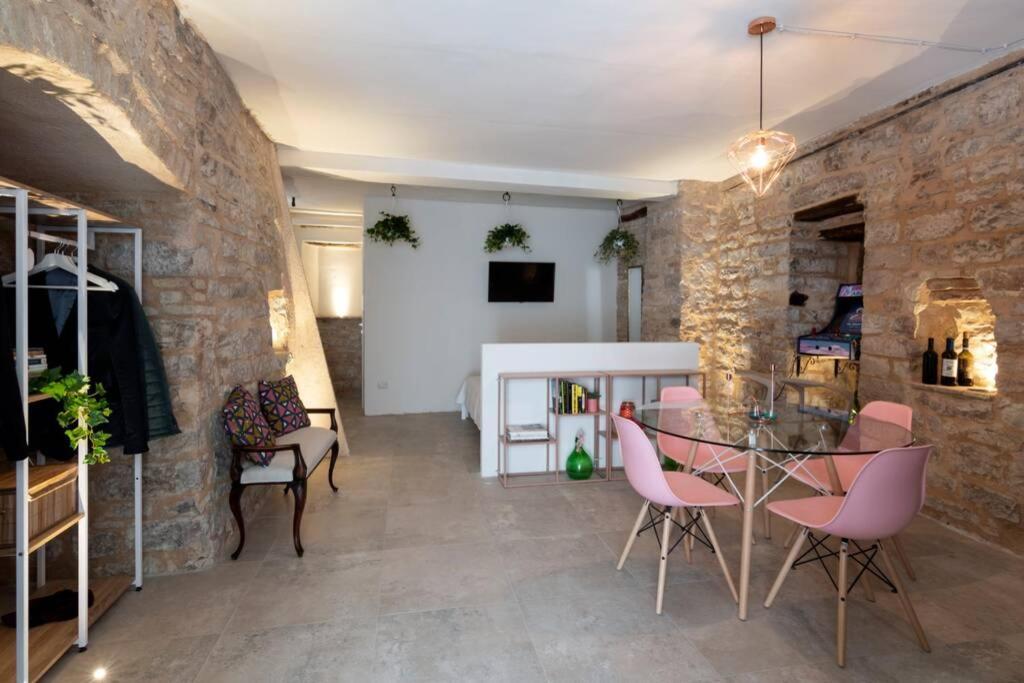 Cornelia Cavern Cosy Studio Apartment In Spello Εξωτερικό φωτογραφία