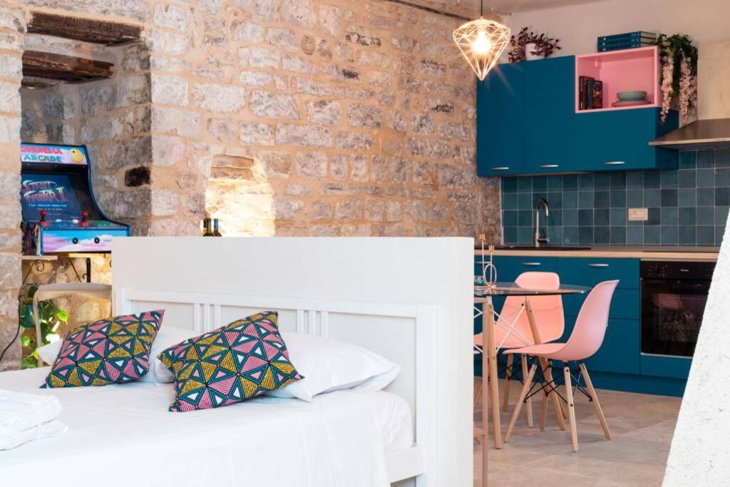 Cornelia Cavern Cosy Studio Apartment In Spello Εξωτερικό φωτογραφία