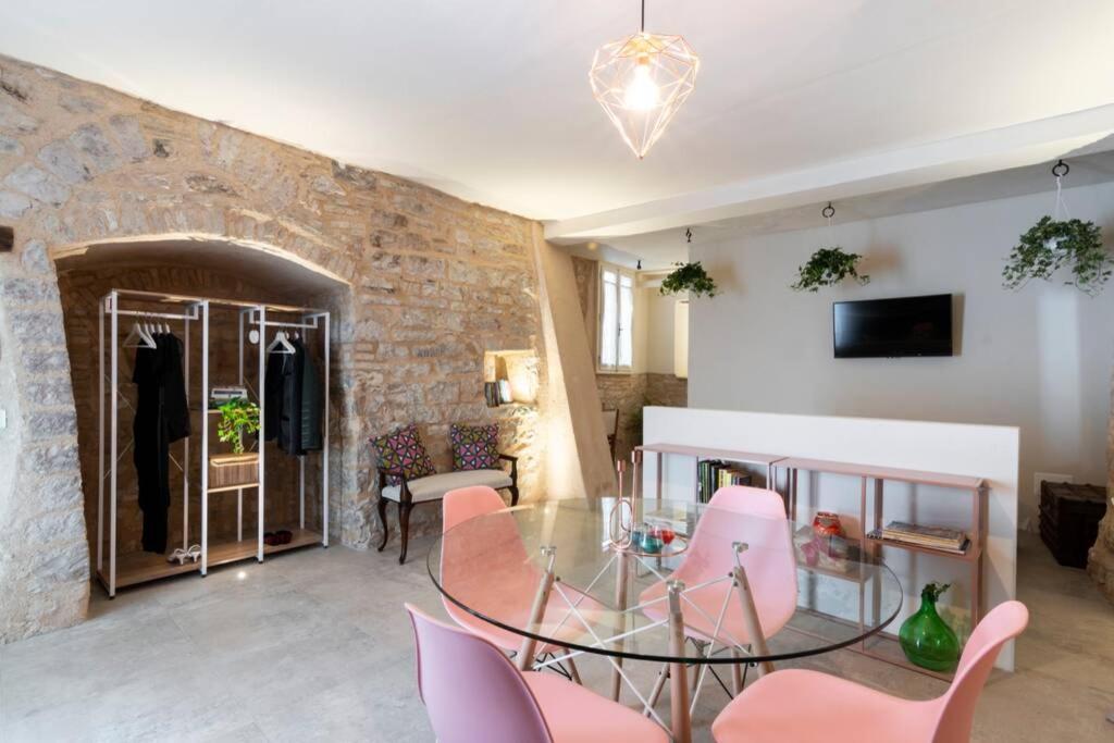 Cornelia Cavern Cosy Studio Apartment In Spello Εξωτερικό φωτογραφία
