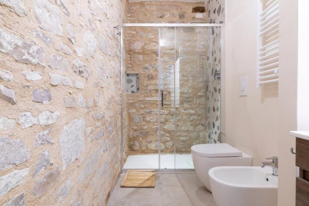 Cornelia Cavern Cosy Studio Apartment In Spello Εξωτερικό φωτογραφία